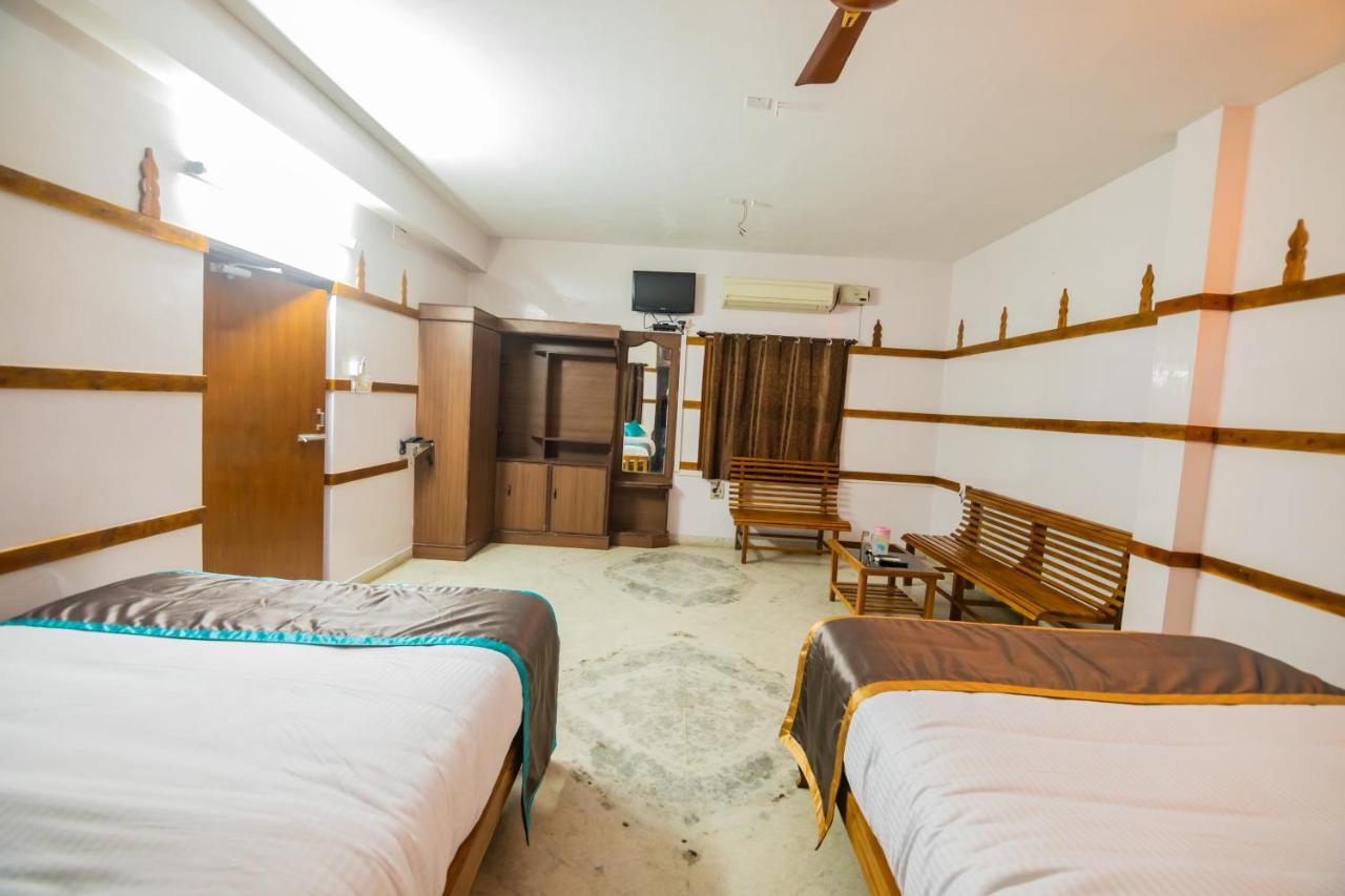 Hotel Sp Grand Karur  Dış mekan fotoğraf