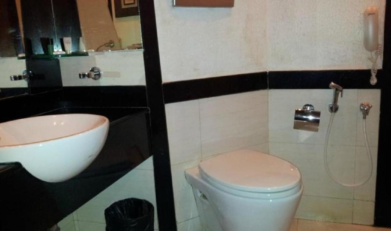Hotel Sp Grand Karur  Dış mekan fotoğraf